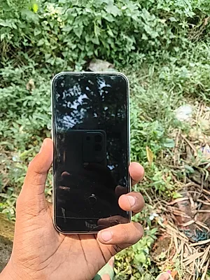 Apple iPhone 15